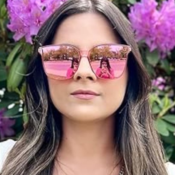 Neiman Marcus DUCO Barbie Chic Designer Sunglasses - Picture 1 of 4